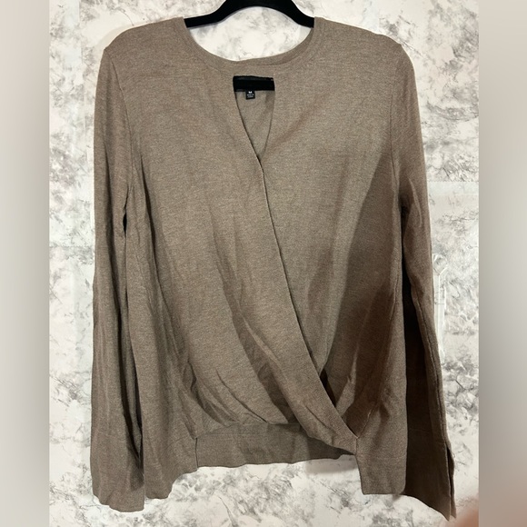 Fate by LFD Taupe Wrap Sweater Front Key Hole Sz M Woman Used.    6 - Picture 1 of 10